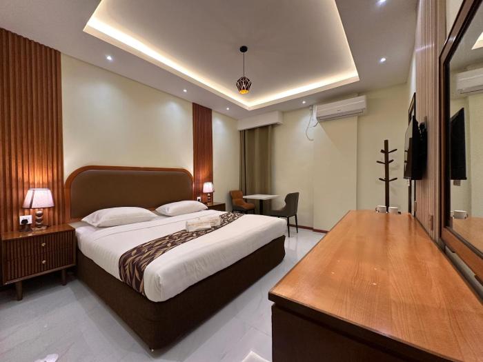 grand luxury hotel