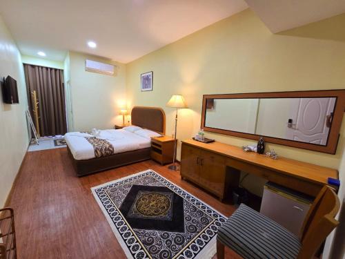 grand luxury hotel