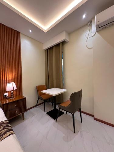 grand luxury hotel