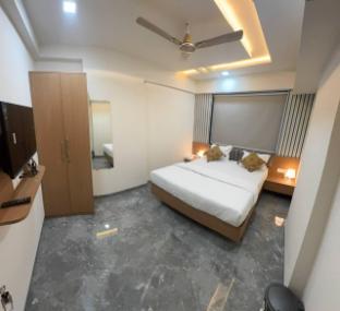 mighter crest studio apartment