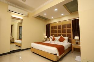 bisque magaji orchid near majestic railway station