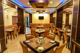 bisque magaji orchid near majestic railway station