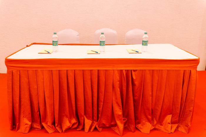 bisque magaji orchid near majestic railway station