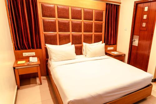 bisque magaji orchid near majestic railway station