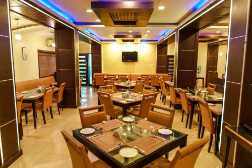 bisque magaji orchid near majestic railway station