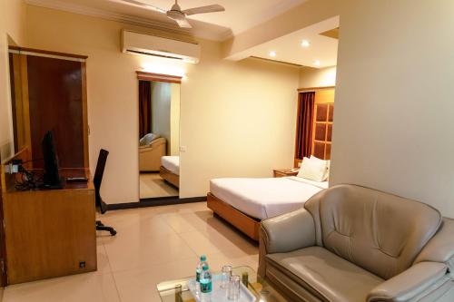 bisque magaji orchid near majestic railway station