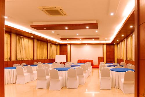 bisque magaji orchid near majestic railway station