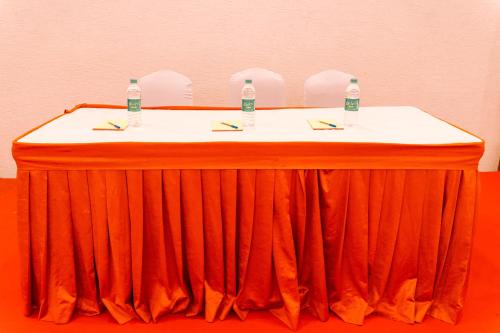 bisque magaji orchid near majestic railway station