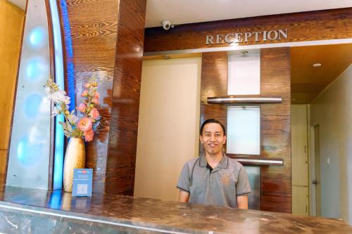 bisque magaji orchid near majestic railway station