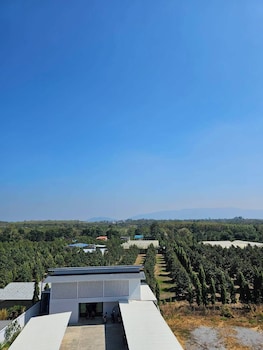 the essence hotel chanthaburi
