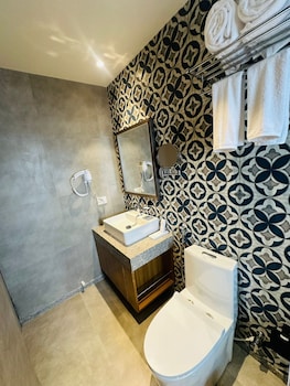 titanic boutique hotel