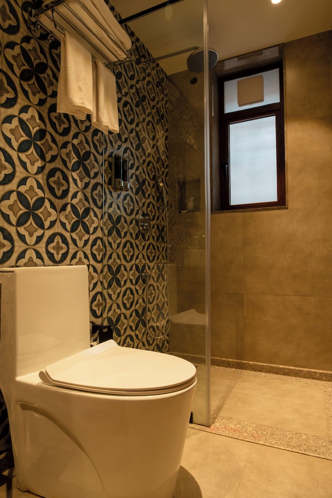 titanic boutique hotel