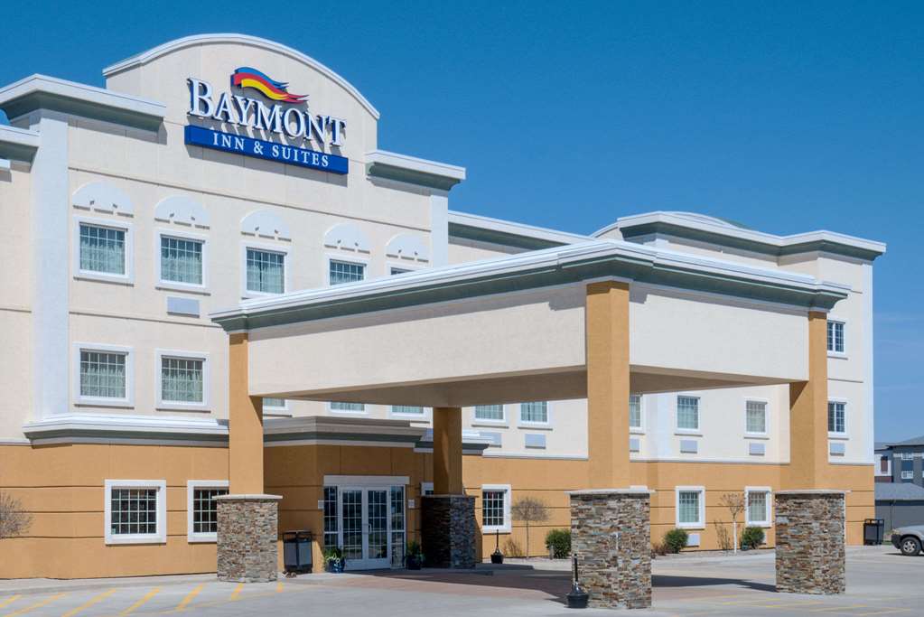 Baymont By Wyndham Minot