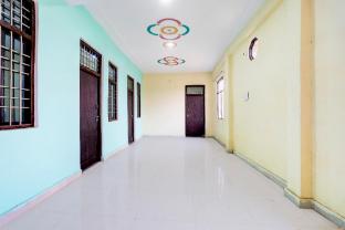 Hotel O S S Palace,,4 star