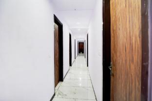 collection o hotel star inn near by hindon airforce mohan nagar ghaziabad