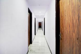 collection o hotel star inn near by hindon airforce mohan nagar ghaziabad