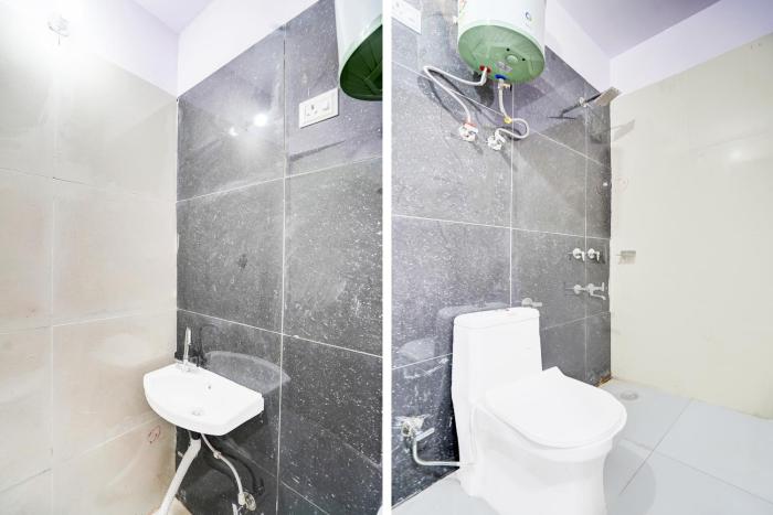 collection o hotel star inn near by hindon airforce mohan nagar ghaziabad