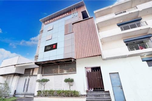 collection o hotel star inn near by hindon airforce mohan nagar ghaziabad