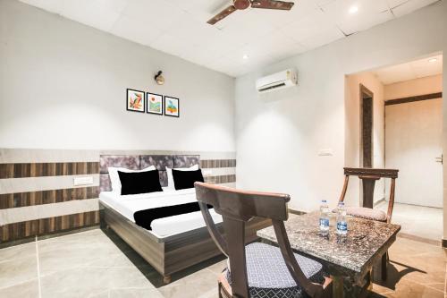 Hotel O Ravi & Banquet,,3 star