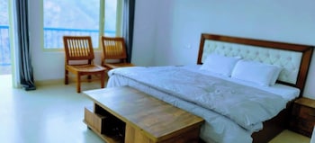 the yamuna deck resort and cafe