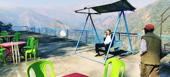 the yamuna deck resort and cafe