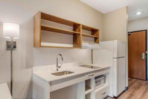 extended stay america premier suites charlottesville