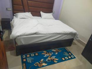 hotel dixit residency vrindavan