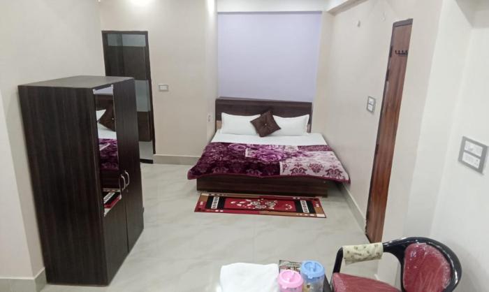 hotel dixit residency vrindavan