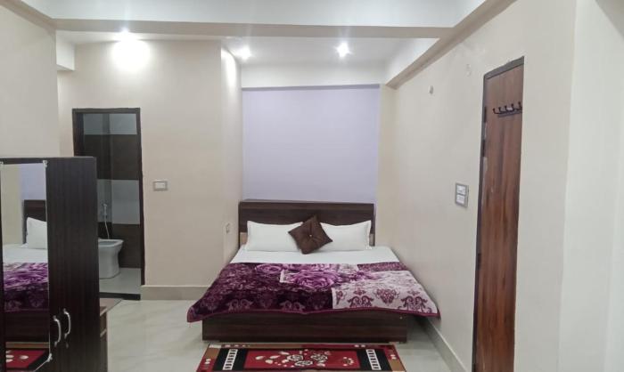 hotel dixit residency vrindavan