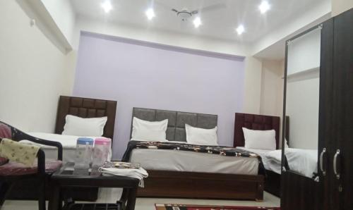 hotel dixit residency vrindavan