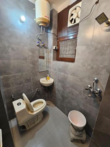 sky bloom residency gurgaon sector 22