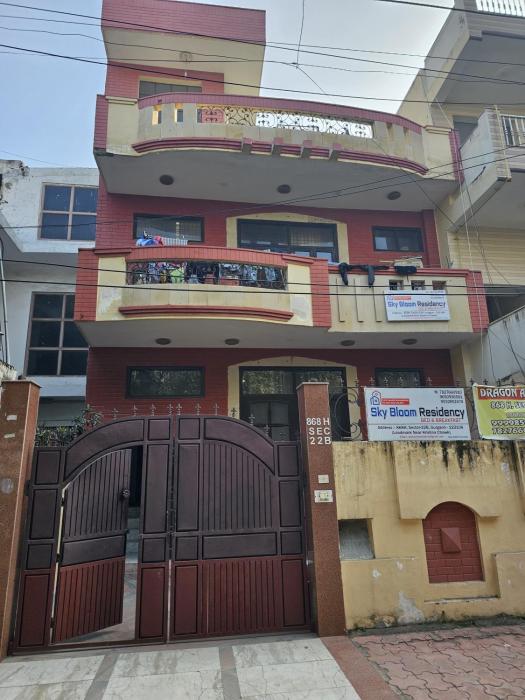 sky bloom residency gurgaon sector 22