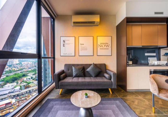 scarletz suites klcc by wsd