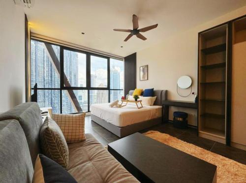 scarletz suites klcc by wsd