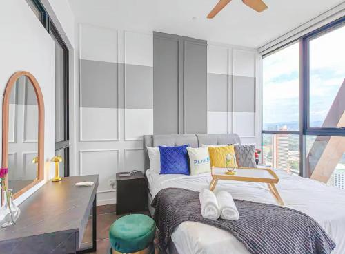 scarletz suites klcc by wsd