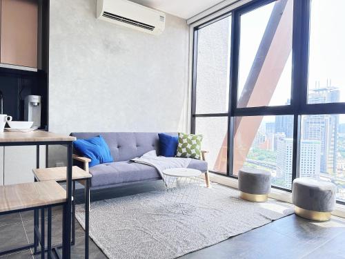 scarletz suites klcc by wsd