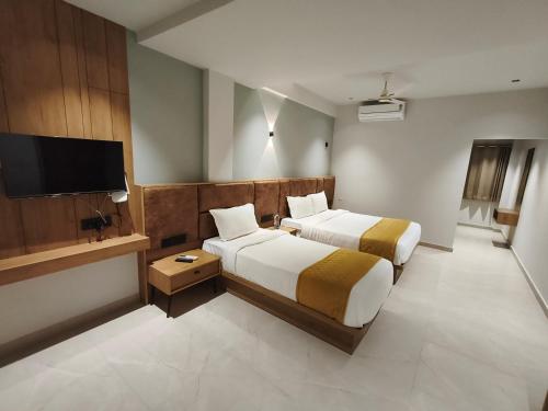 hotel beverly plaza kozhikode
