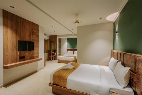 hotel beverly plaza kozhikode