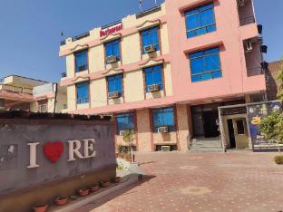 hotel maharani resort and bar near jaipur airport
