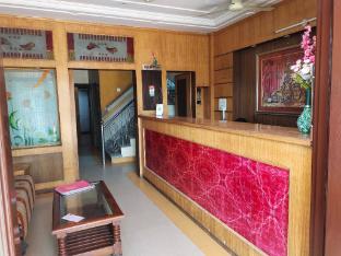 hotel maharani resort and bar near jaipur airport