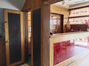 hotel maharani resort and bar near jaipur airport