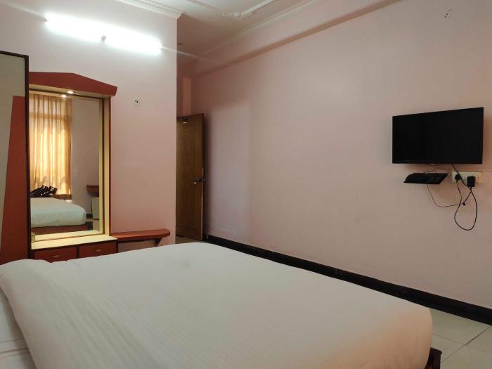 hotel maharani resort and bar near jaipur airport