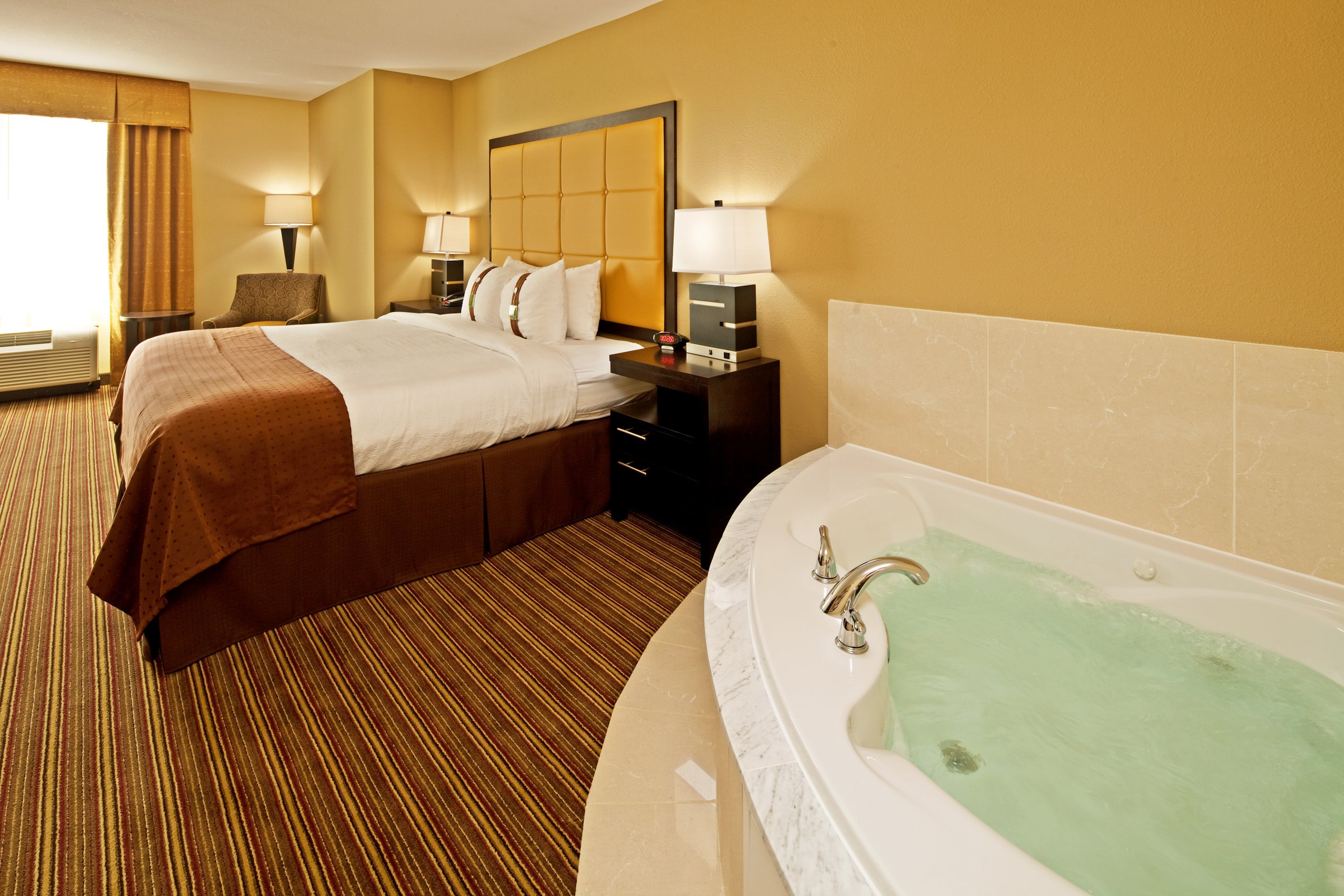 holiday inn mobile airport by ihg