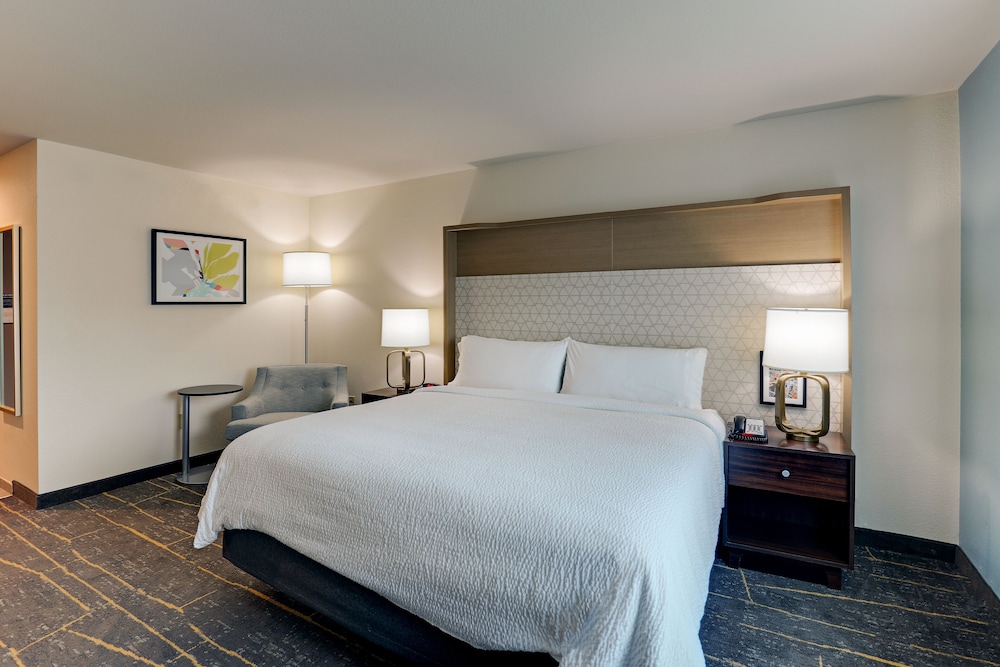 holiday inn mobile airport by ihg