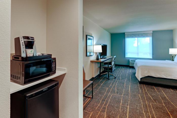 holiday inn mobile airport by ihg