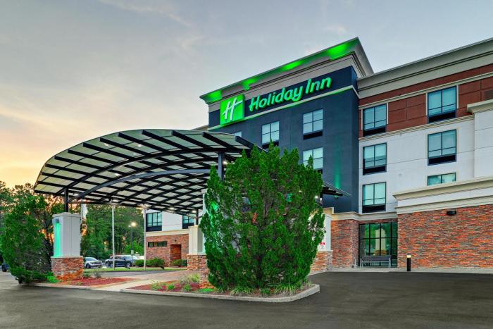 holiday inn mobile airport by ihg