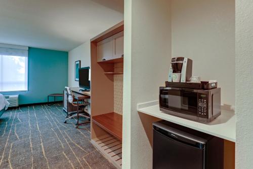 holiday inn mobile airport by ihg