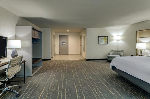 holiday inn mobile airport by ihg