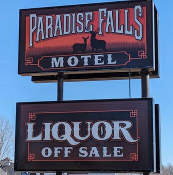 Paradise Falls Motel &  Liquor Llc,,2 star