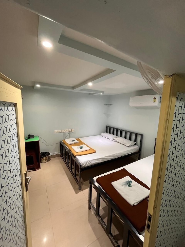 mama lodging and boarding